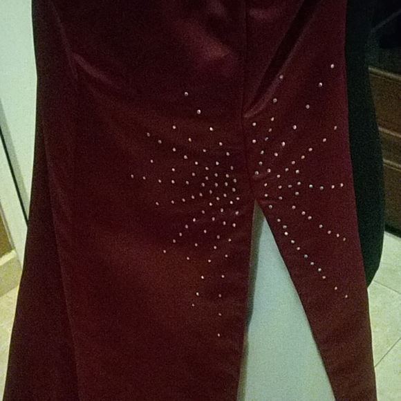 Dress - Picture 2 of 3